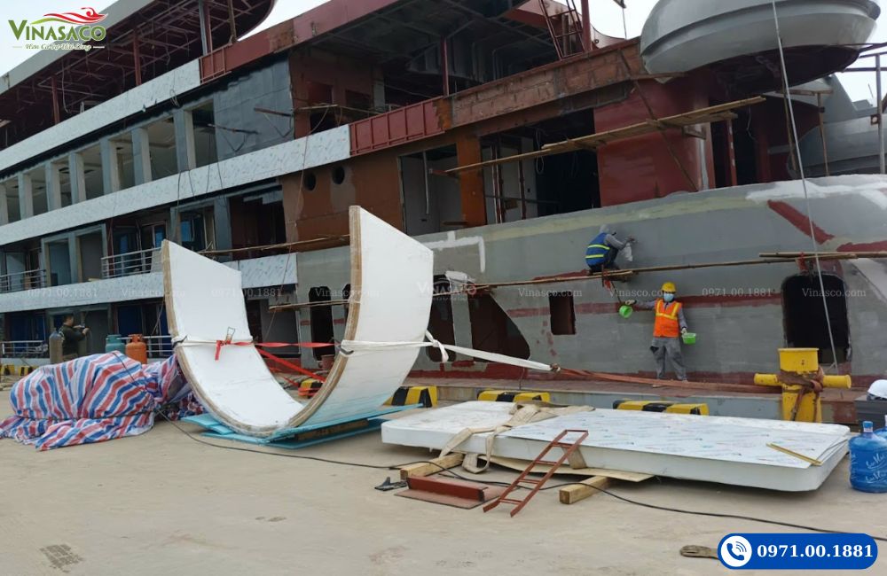 thi công bể bơi Acylic trên du thuyền