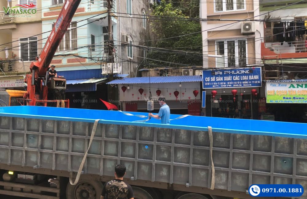 Vận chuyển, lắp đặt bể bơi composite