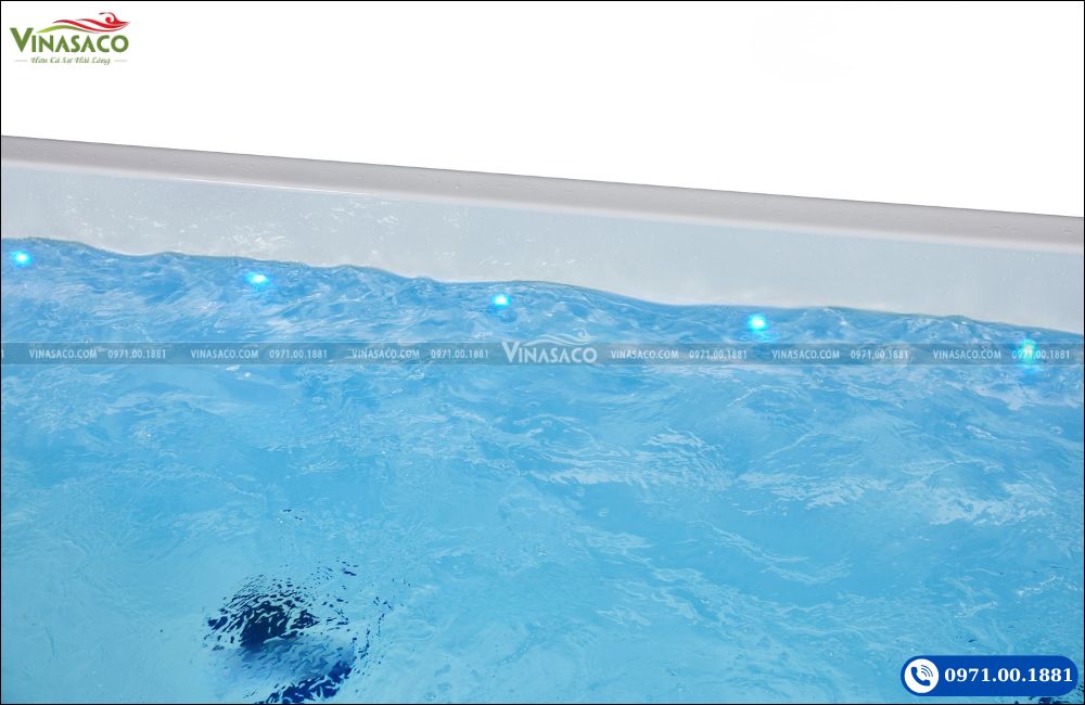 Hiệu ứng massage thủy lực và đèn LED trên bể bơi thông minh Jacuzzi WS-S07B