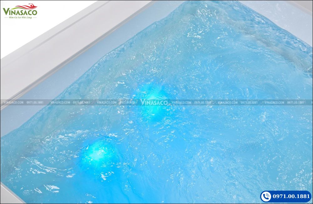 Hiệu ứng đèn LED dưới nước trên Bể bơi thông minh Jacuzzi WS-PC05ST