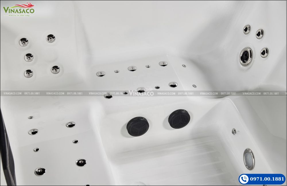 Hệ thống đầu massage thủy lực trên Bể bơi thông minh Jacuzzi WS-S12