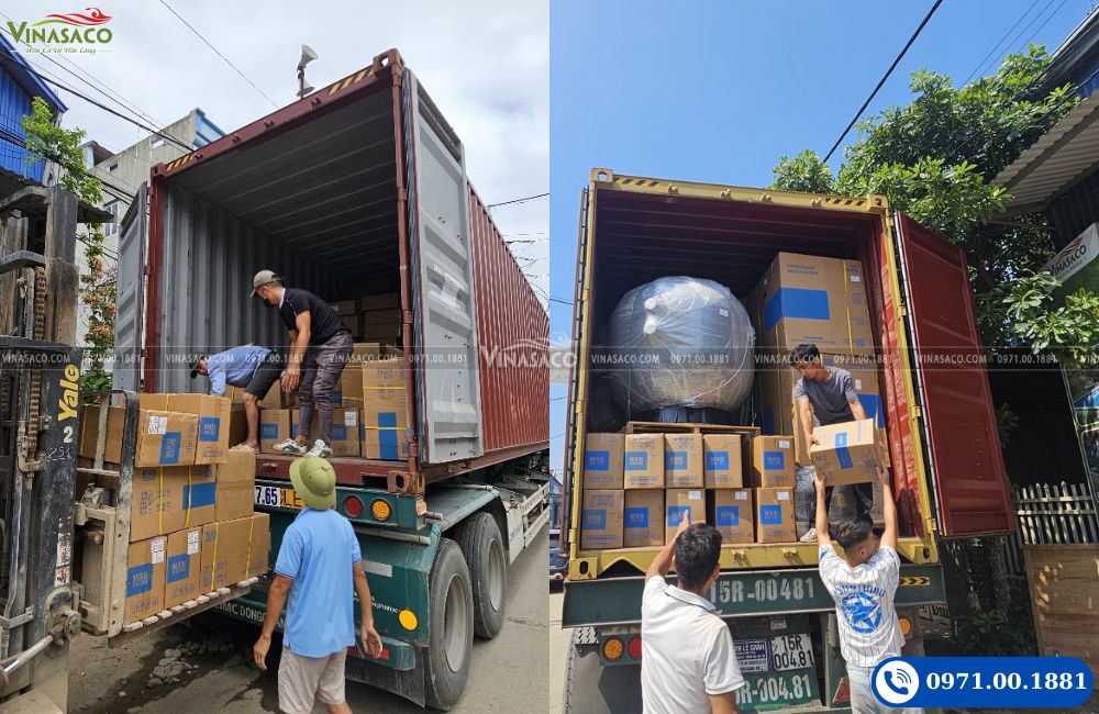 Nhân viên bốc dỡ các kiện hàng và thiết bị bể bơi từ container tại Vinasaco