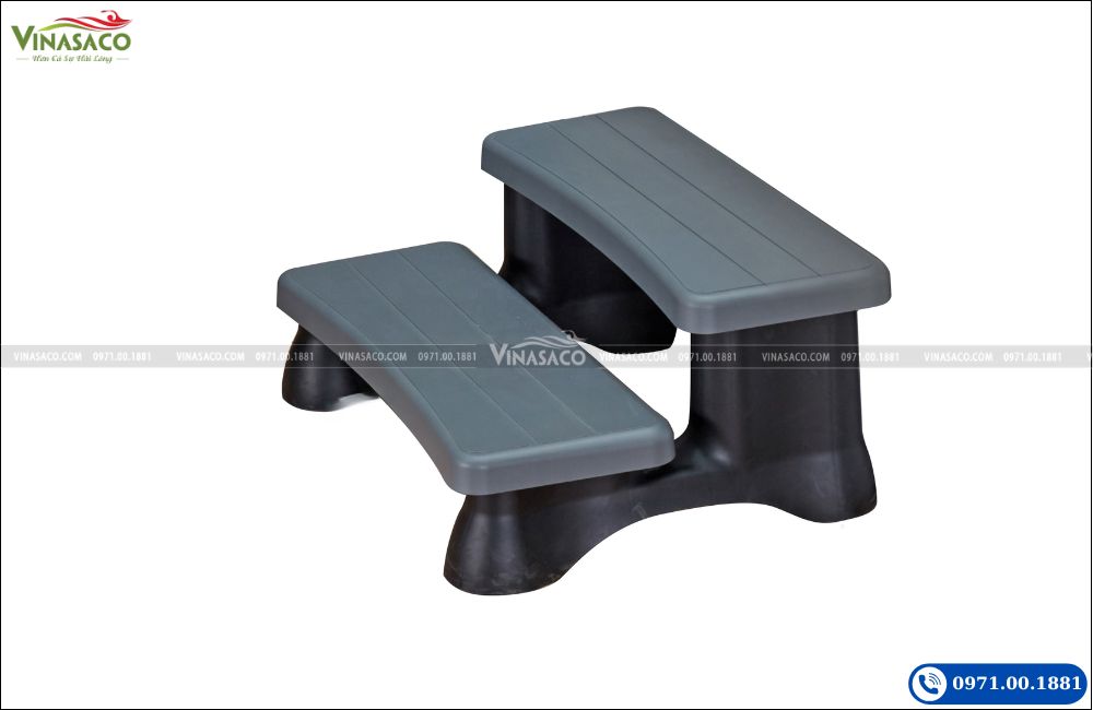 Bậc lên xuống chuyên dụng của bồn sục Jacuzzi WS-010S