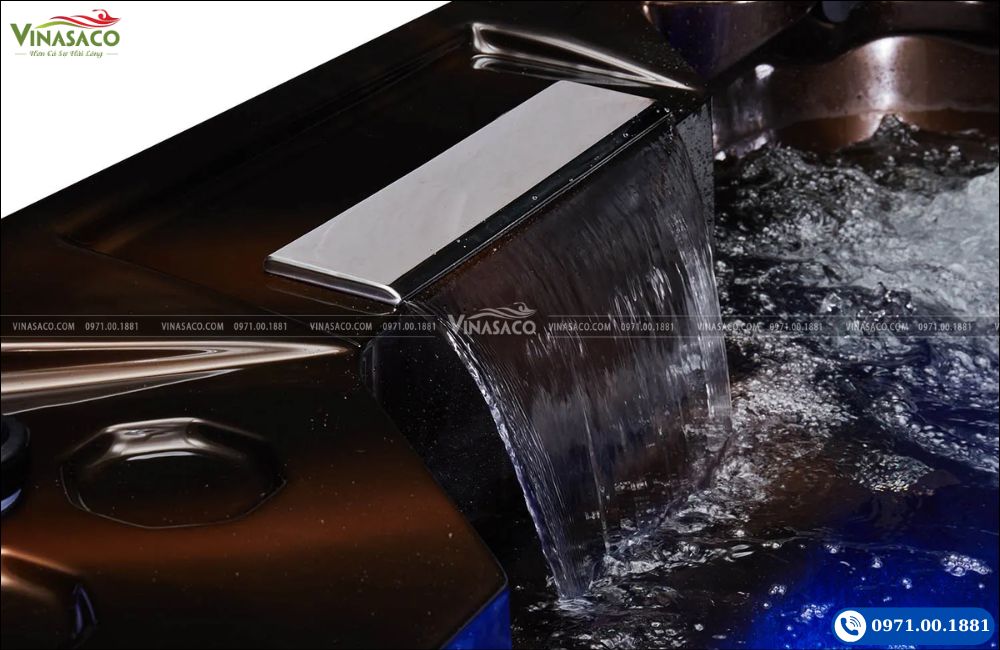 Thác nước trang trí trên bồn sục Jacuzzi WS-008H