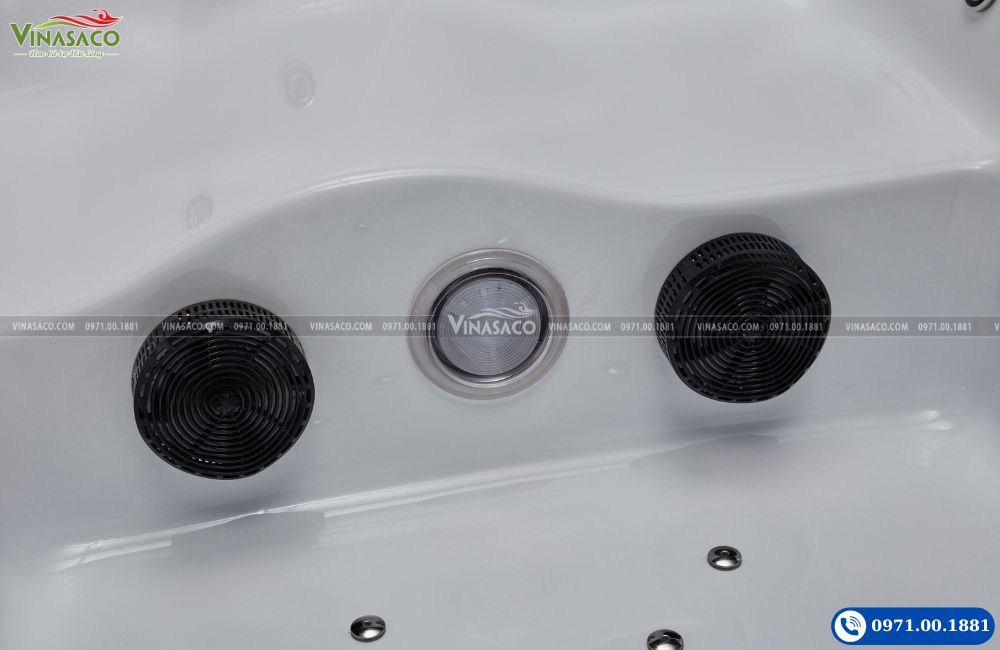 Đèn LED dưới nước trên bồn sục Jacuzzi WS-092H