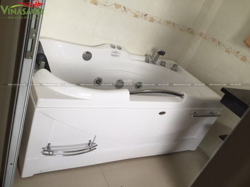 Các mẫu bồn tắm massage hiện nay được lắp đặt rất phổ biến
