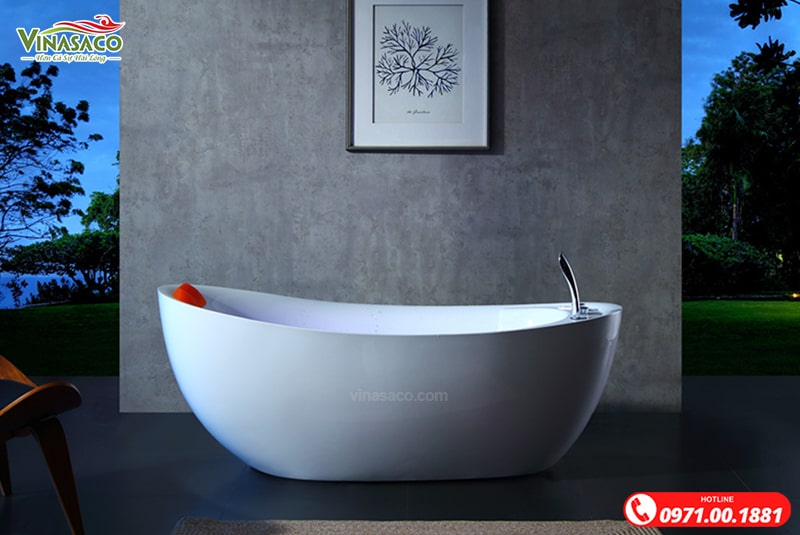 Bồn tắm massage XR8030 có thiết kế dáng oval mềm mại