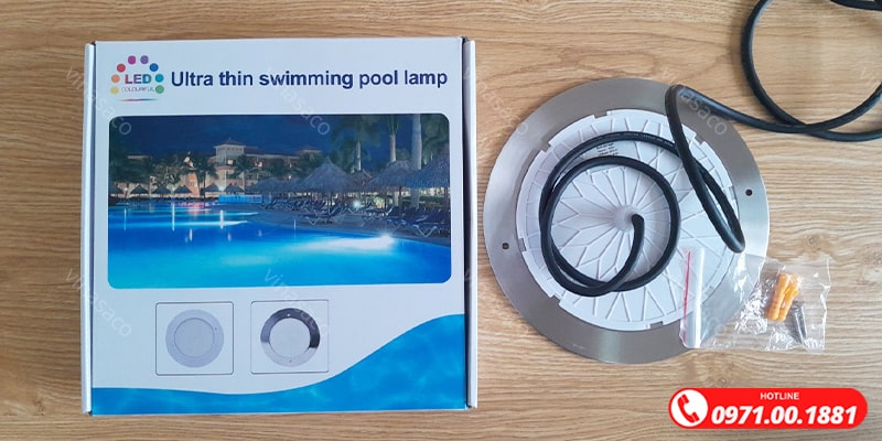 Hộp sản phẩm đèn âm nước siêu mỏng phân phối bởi thiết bị bể bơi Vinasaco