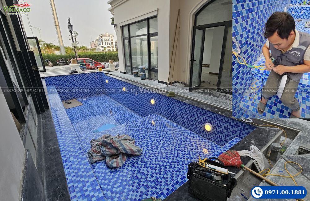 Lắp đèn bể bơi và thi công ốp lát villa Đồi Rồng
