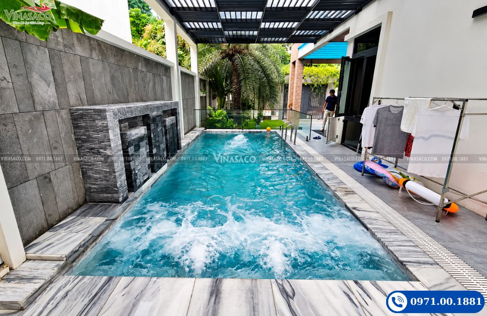 Bể bơi gia đình hoàn thiện với hệ sục massage thủy lực