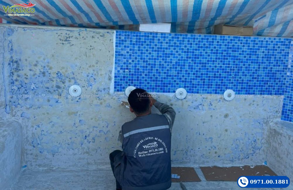 thi công mosaic bể bơi du thuyền Hạ Long