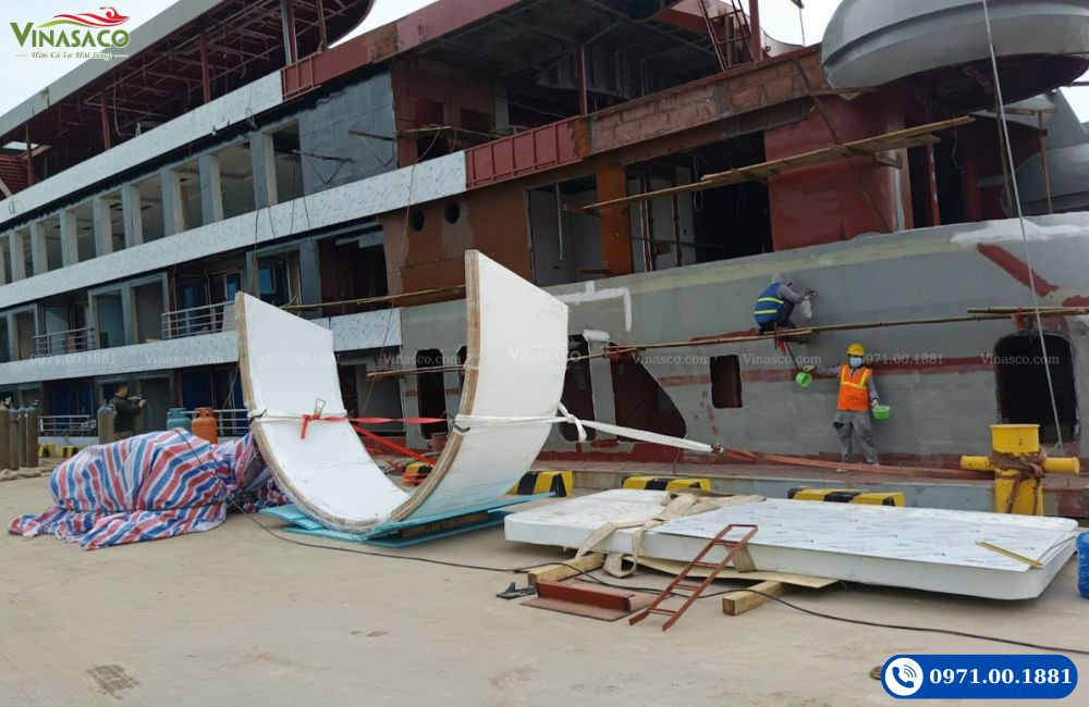 vận chuyển tấm Acrylic bể bơi du thuyền