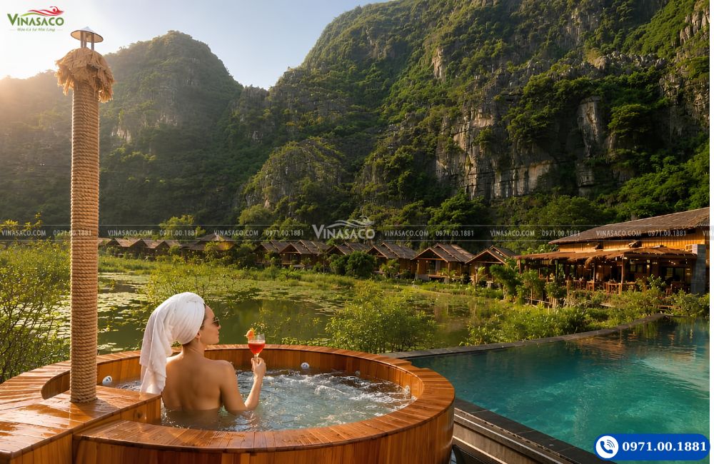 Không gian thư giãn tại bể sục Jacuzzi Karsia Retreat Ninh Bình