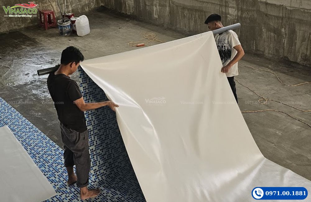 Thi công tấm phủ Liner bể bơi Trường Phổ Thông Quốc Tế Kinh Bắc (KBIS)