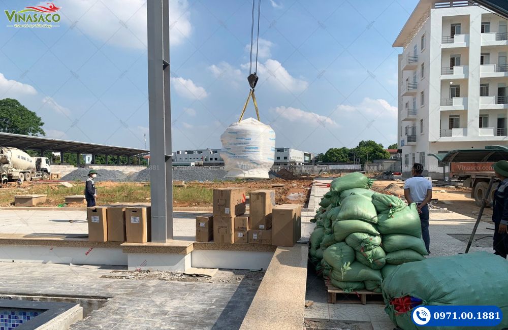 Vận chuyển thiết bị bể bơi Trường THPT Chuyên Hùng Vương Phú Thọ