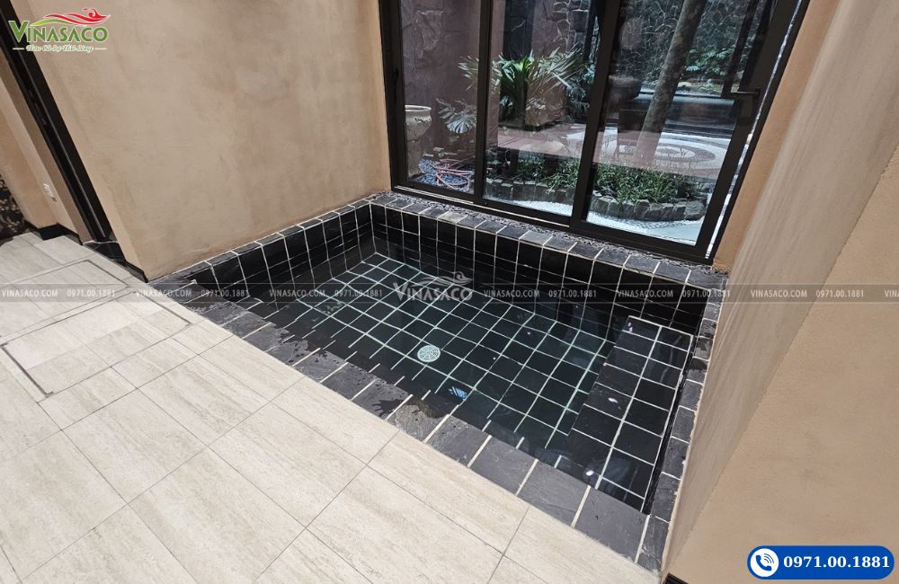 Bể Jacuzzi xây trong nhà tại Flamingo Đại Lải