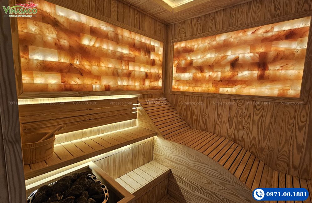 Ghế nằm công thái học trong phòng xông hơi đá muối Himalaya – thiết kế thi công xông hơi chuyên nghiệp