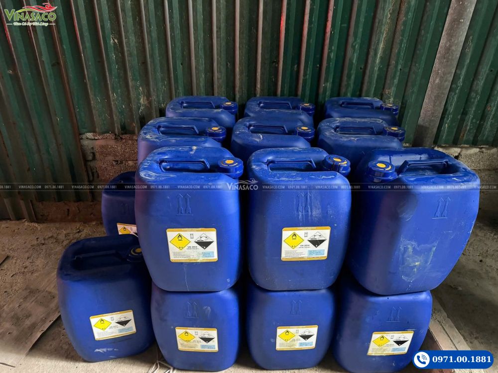 Oxy Già Hydrogen Peroxide 50% can 30kg giao cho công trình