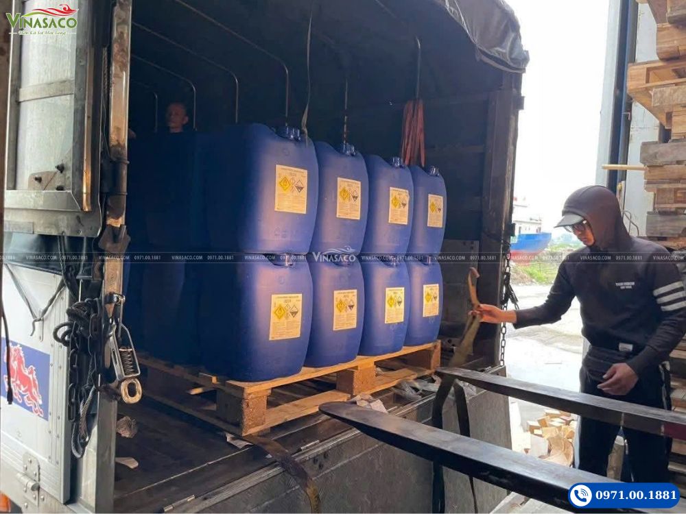 Vinasaco nhập Oxy Già H2O2 50% phục vụ xử lý nước