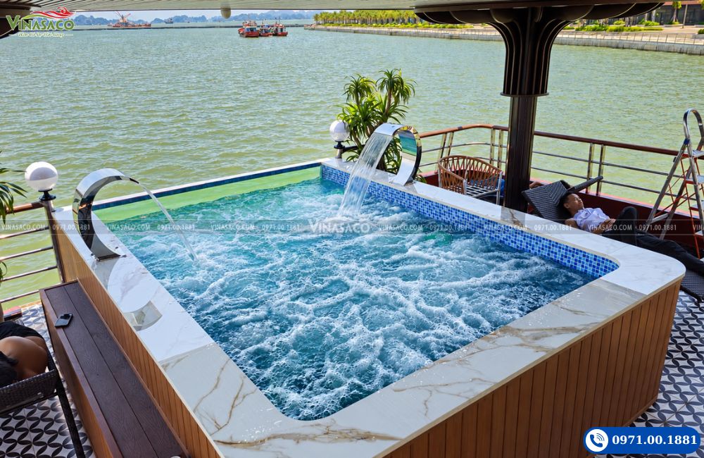 jet massage bể sục du thuyền tạo dòng nước áp lực trong không gian nhỏ