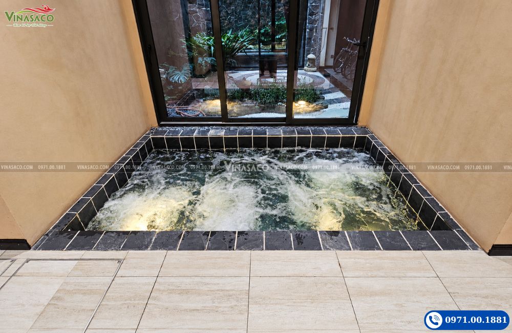 skimmer bể jacuzzi trong nhà hỗ trợ hệ thống lọc