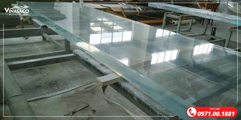 Tấm nhựa Acrylic bể bơi cán phẳng