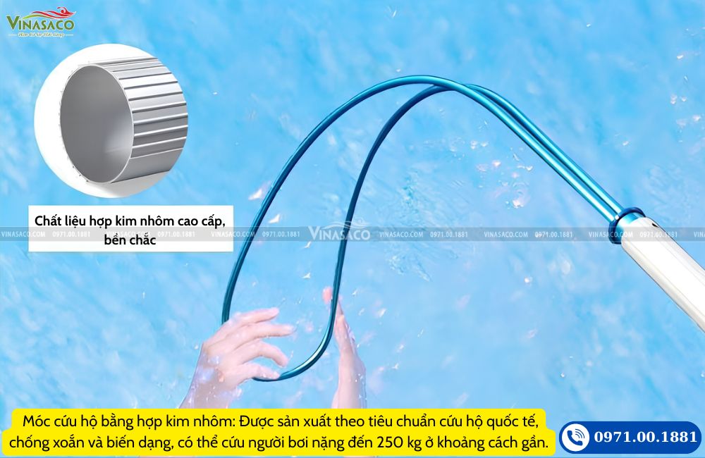 Móc cứu hộ bể bơi hợp kim nhôm màu xanh nhẹ và chắc chắn