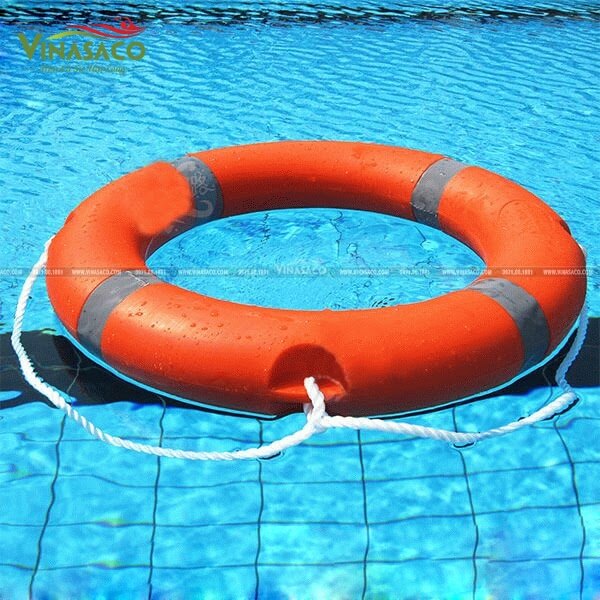 phao bơi là thiết bị cứu hộ quan trọng