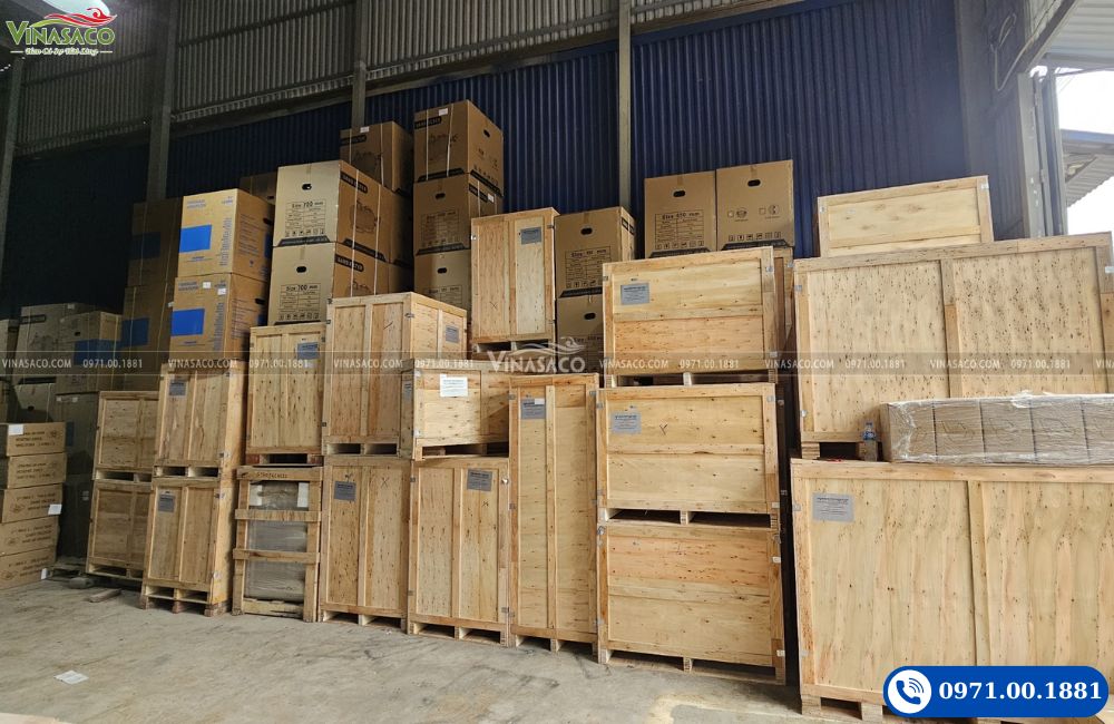 kho thiết bị hồ bơi nhập khẩu Vinasaco