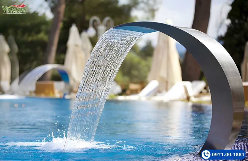 Thác Nước Bể Bơi Dạng Vòm HG05 ứng dụng tại biệt thự và resort