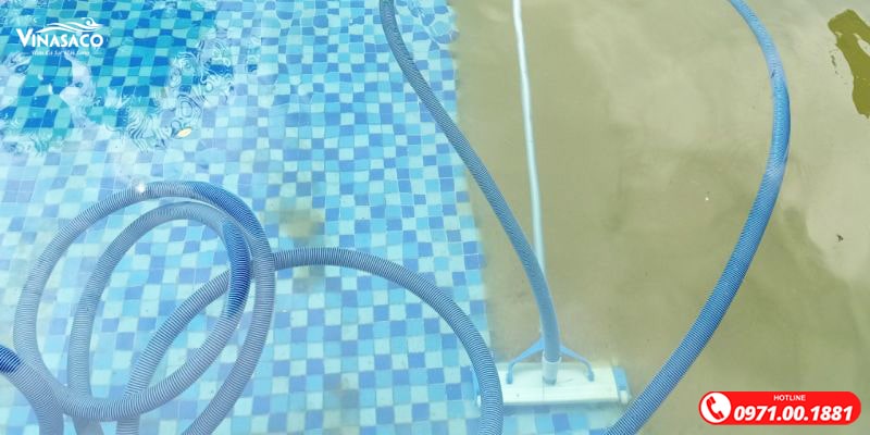 Bộ thiết bị hút đáy được sử dụng sau khi dùng hóa chất trợ lắng