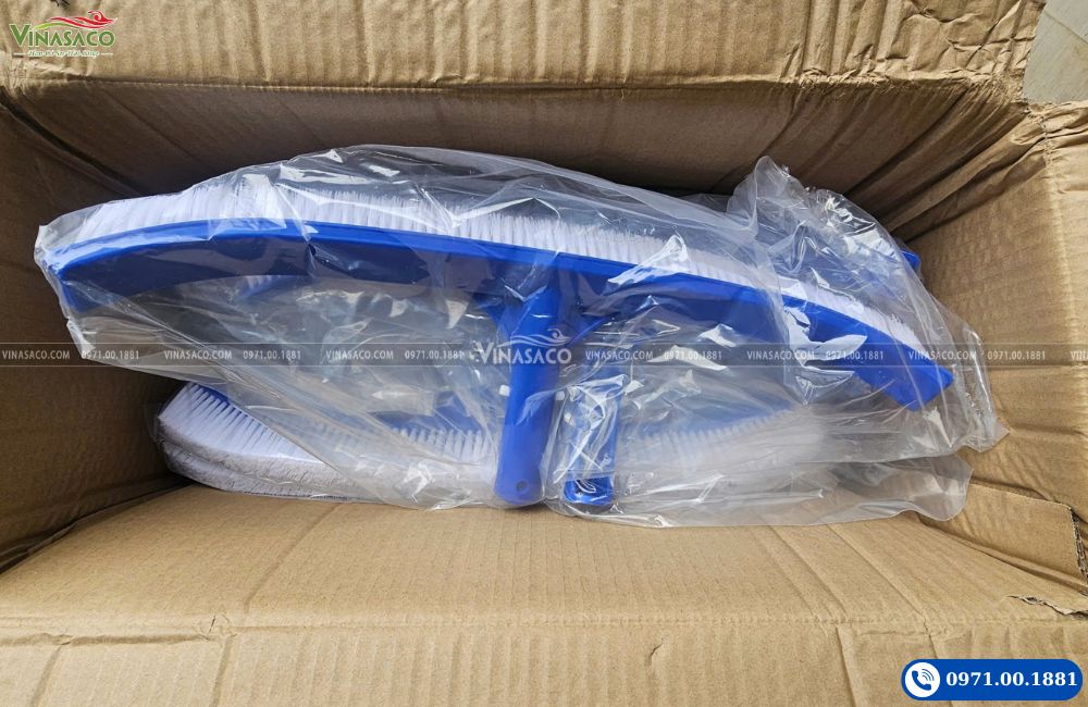 Chổi cọ bể bơi đóng gói thực tế tại kho Vinasaco