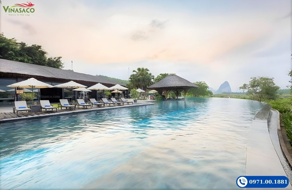 bể bơi resort Kim Bôi đẹp ấn tượng 2026