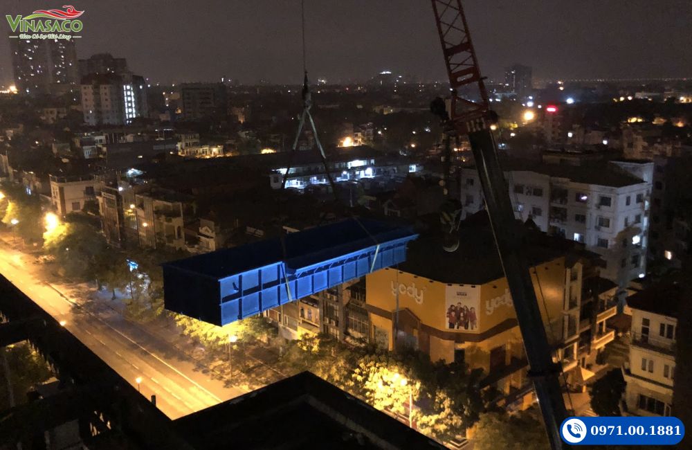 Vận chuyển và lắp đặt bể bơi Composite