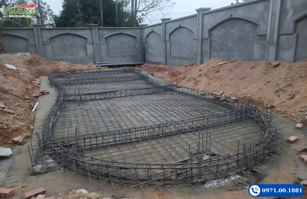 Thi công bể bơi gia đình từ hiện trạng đến hoàn thiện bởi Vinasaco