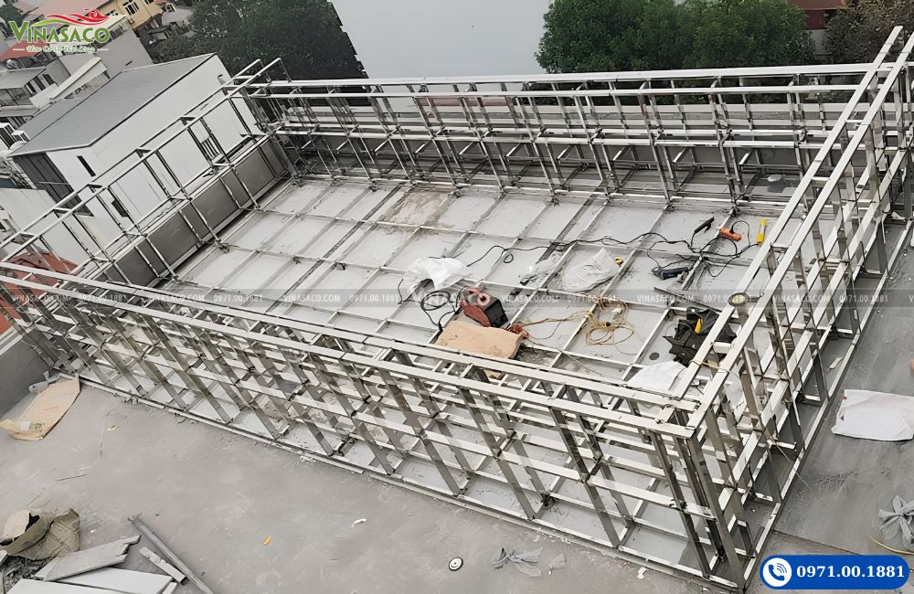 Kết cấu khung gia cường bể bơi Composite