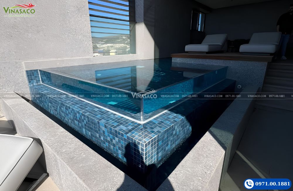 Vì sao bể bơi Acrylic có giá cao? Chi phí nằm ở đâu?