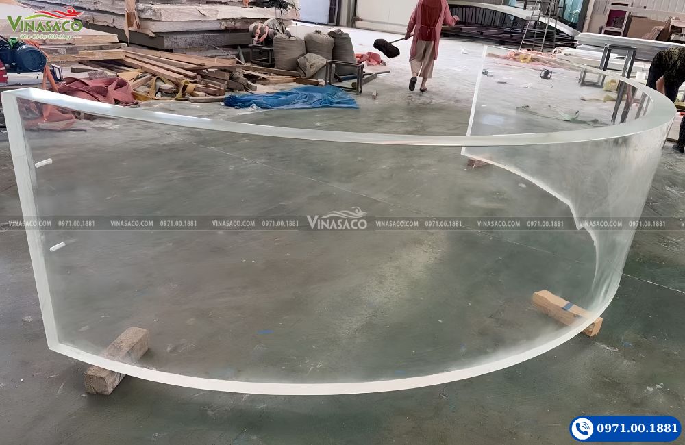 Tấm Acrylic chịu lực sử dụng trong bể bơi cao cấp