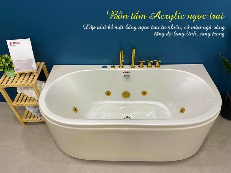 Bồn tắm acrylic ngọc trai với màu ngà vàng đặc trưng