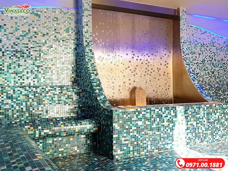 Hơi nước nóng trong phòng xông ướt giúp đẩy nhanh quá trình trao đổi chất, tốt cho da và hô hấp